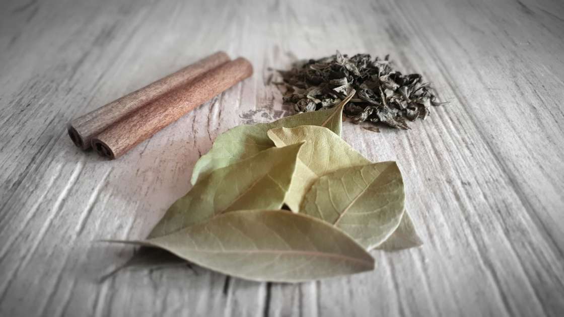 Ingredientele necesare pentru ceaiul de slabit usor